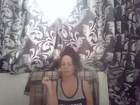 Snapshot of LindaStarS chatting on 03-16-25, 12:00 LindaStarS online show from 03-16-25, 12:00