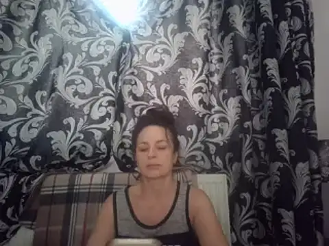 Snapshot of LindaStarS chatting on 03-21-25, 05:32 LindaStarS online show from 03-21-25, 05:32