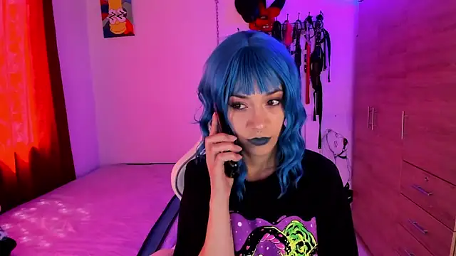 Snapshot of dungeongirls chatting on 02-10-26, 06:23 dungeongirls online show from 02-10-26, 06:23