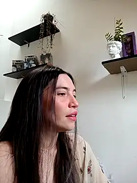 Snapshot of loveuu-bae chatting on 12-29-24, 08:37 loveuu-bae online show from 12-29-24, 08:37