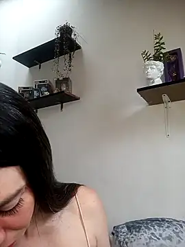 Snapshot of loveuu-bae chatting on 12-30-24, 09:29 loveuu-bae online show from 12-30-24, 09:29