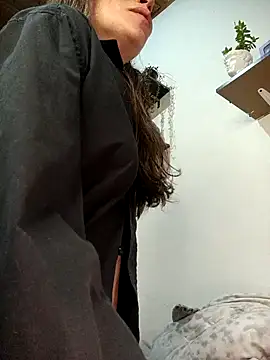 Snapshot of loveuu-bae chatting on 01-01-25, 09:49 loveuu-bae online show from 01-01-25, 09:49