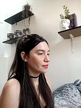 Snapshot of loveuu-bae chatting on 01-08-25, 08:39 loveuu-bae online show from 01-08-25, 08:39