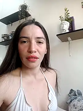 Snapshot of loveuu-bae chatting on 01-14-25, 09:41 loveuu-bae online show from 01-14-25, 09:41