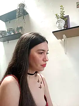 Snapshot of loveuu-bae chatting on 01-20-25, 06:32 loveuu-bae online show from 01-20-25, 06:32