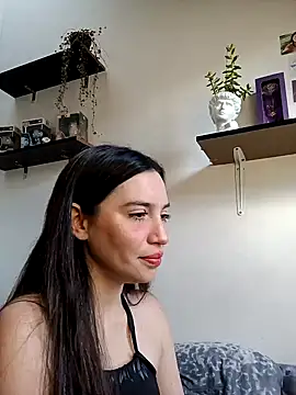 Snapshot of loveuu-bae chatting on 02-01-25, 10:02 loveuu-bae online show from 02-01-25, 10:02