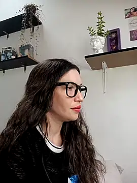 Snapshot of loveuu-bae chatting on 02-06-25, 09:28 loveuu-bae online show from 02-06-25, 09:28