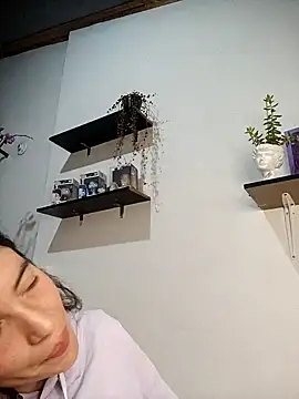 Snapshot of loveuu-bae chatting on 02-09-25, 12:49 loveuu-bae online show from 02-09-25, 12:49