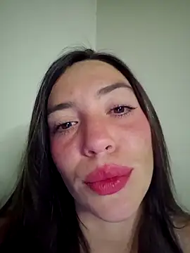 Snapshot of loveuu-bae chatting on 09-09-25, 12:32 loveuu-bae online show from 09-09-25, 12:32