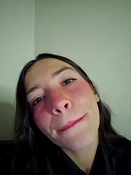 Snapshot of loveuu-bae chatting on 10-10-25, 12:42 loveuu-bae online show from 10-10-25, 12:42