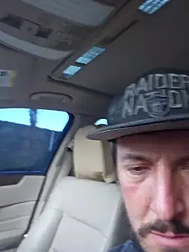 Snapshot of UncutHammer69 chatting on 02-04-26, 12:49 UncutHammer69 online show from 02-04-26, 12:49