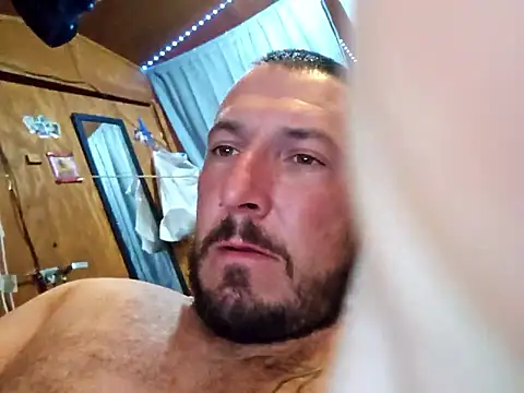 Snapshot of UncutHammer69 chatting on 03-03-26, 08:37 UncutHammer69 online show from 03-03-26, 08:37