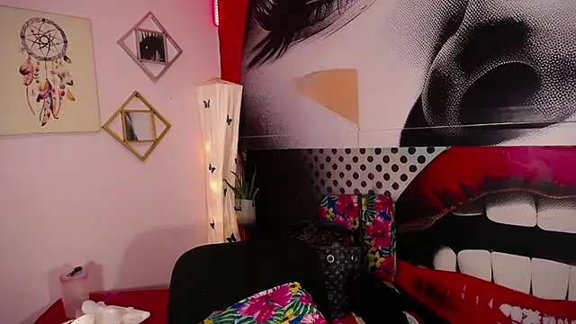 Snapshot of karlaveckyts chatting on 11-07-25, 07:03 karlaveckyts online show from 11-07-25, 07:03