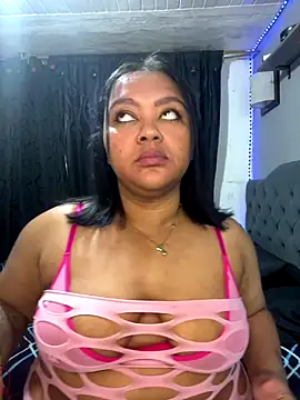 yanza2002 online show from 11-24-25, 11:26