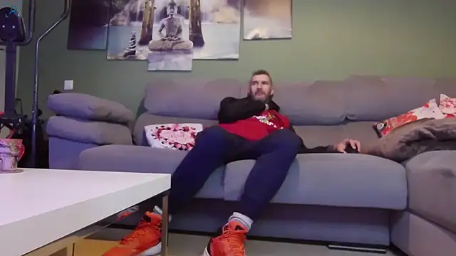 dilancock49 online show from 02-10-26, 05:17