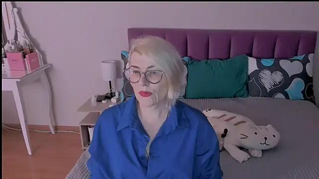 Snapshot of sabrinamacmarren chatting on 01-24-25, 05:00 sabrinamacmarren online show from 01-24-25, 05:00
