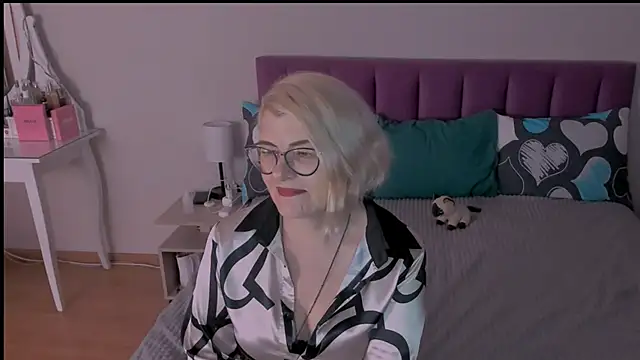Snapshot of sabrinamacmarren chatting on 01-24-25, 08:11 sabrinamacmarren online show from 01-24-25, 08:11