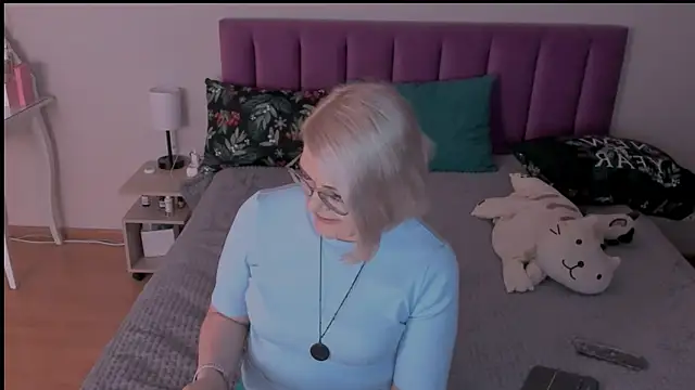 Snapshot of sabrinamacmarren chatting on 03-08-25, 07:53 sabrinamacmarren online show from 03-08-25, 07:53