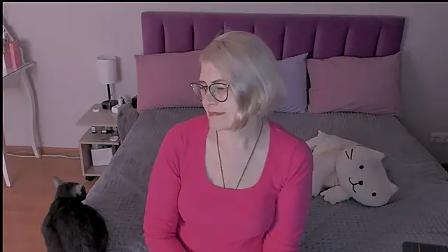 Snapshot of sabrinamacmarren chatting on 03-09-25, 07:15 sabrinamacmarren online show from 03-09-25, 07:15