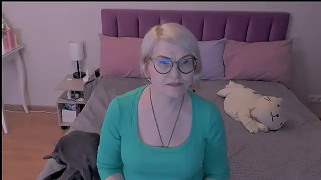 Snapshot of sabrinamacmarren chatting on 03-10-25, 05:50 sabrinamacmarren online show from 03-10-25, 05:50