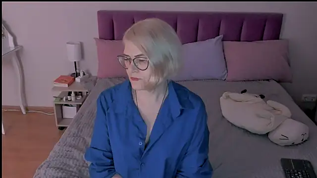 Snapshot of sabrinamacmarren chatting on 03-11-25, 07:25 sabrinamacmarren online show from 03-11-25, 07:25