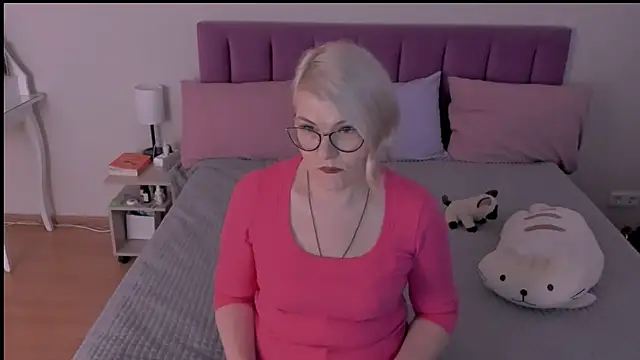 Snapshot of sabrinamacmarren chatting on 03-12-25, 02:34 sabrinamacmarren online show from 03-12-25, 02:34