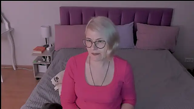 Snapshot of sabrinamacmarren chatting on 03-12-25, 06:55 sabrinamacmarren online show from 03-12-25, 06:55