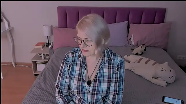 Snapshot of sabrinamacmarren chatting on 03-22-25, 08:15 sabrinamacmarren online show from 03-22-25, 08:15