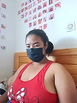 Snapshot of Artinah22 chatting on 12-11-24, 01:06 Artinah22 online show from 12-11-24, 01:06