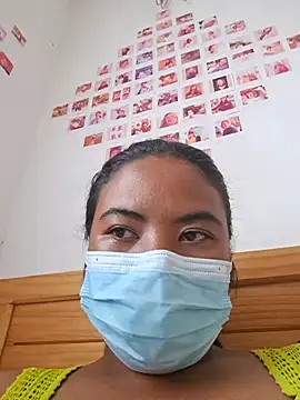 Snapshot of Artinah22 chatting on 12-24-24, 11:17 Artinah22 online show from 12-24-24, 11:17