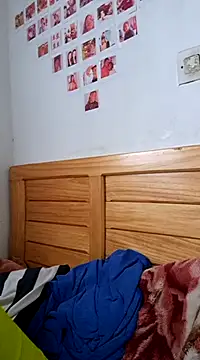 Snapshot of Artinah22 chatting on 12-27-24, 04:26 Artinah22 online show from 12-27-24, 04:26