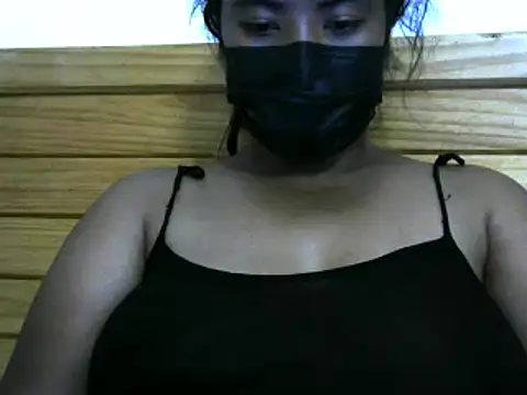 Snapshot of Artinah22 chatting on 01-13-25, 07:21 Artinah22 online show from 01-13-25, 07:21