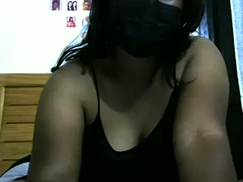 Snapshot of Artinah22 chatting on 01-14-25, 06:45 Artinah22 online show from 01-14-25, 06:45