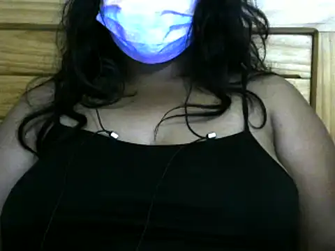 Snapshot of Artinah22 chatting on 01-14-25, 07:32 Artinah22 online show from 01-14-25, 07:32