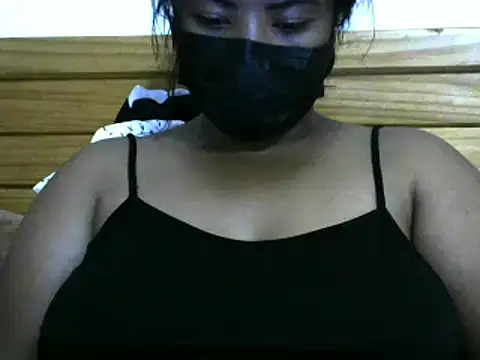 Snapshot of Artinah22 chatting on 02-18-25, 02:49 Artinah22 online show from 02-18-25, 02:49