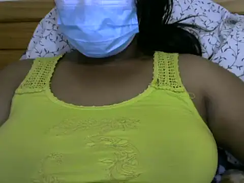 Snapshot of Artinah22 chatting on 03-04-25, 08:49 Artinah22 online show from 03-04-25, 08:49