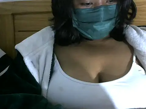 Snapshot of Artinah22 chatting on 09-10-25, 05:35 Artinah22 online show from 09-10-25, 05:35