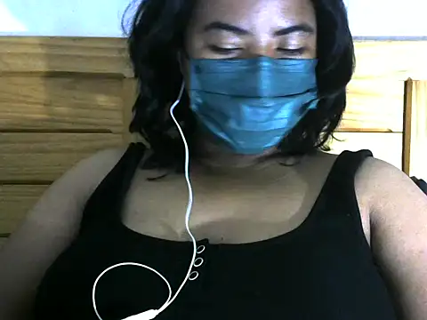 Snapshot of Artinah22 chatting on 09-12-25, 07:36 Artinah22 online show from 09-12-25, 07:36