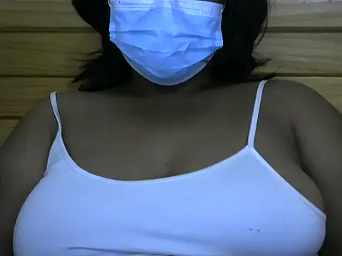 Snapshot of Artinah22 chatting on 10-27-25, 06:34 Artinah22 online show from 10-27-25, 06:34