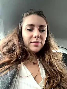 MariiD online show from 12-16-25, 09:03