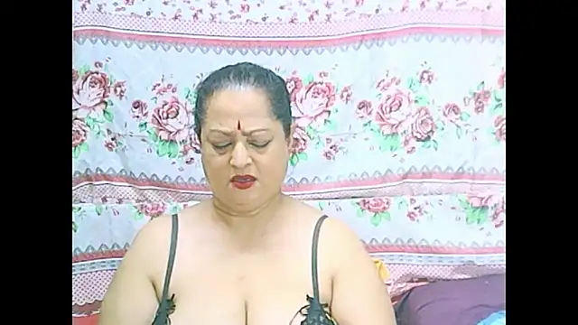 matureindian online show from 03-10-26, 06:24