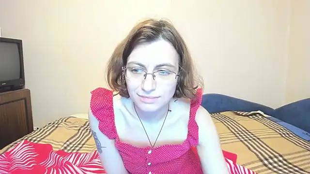 MarilynDream online show from 12-28-24, 05:35