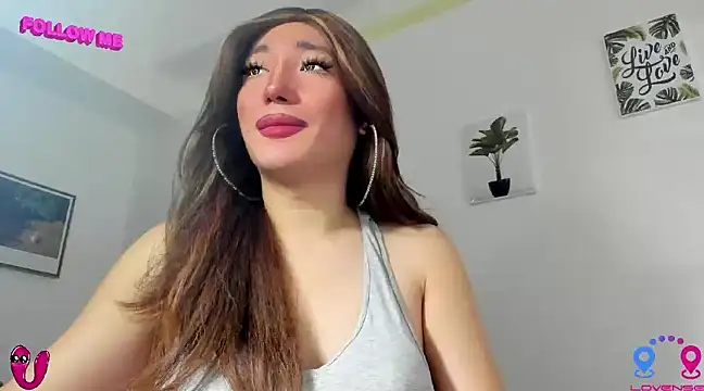 Snapshot of hottycrishina chatting on 01-18-25, 02:03 hottycrishina online show from 01-18-25, 02:03