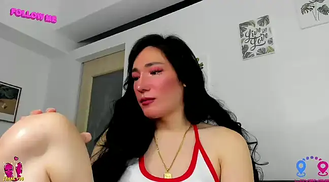 Snapshot of hottycrishina chatting on 03-22-25, 10:06 hottycrishina online show from 03-22-25, 10:06