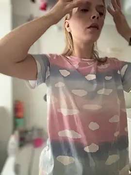 Snapshot of AnastasiaAniess chatting on 10-29-25, 07:32 AnastasiaAniess online show from 10-29-25, 07:32