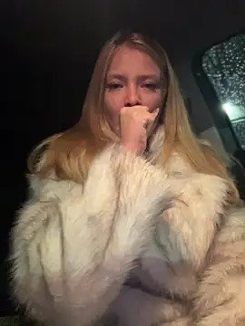 Snapshot of AnastasiaAniess chatting on 11-16-25, 05:29 AnastasiaAniess online show from 11-16-25, 05:29