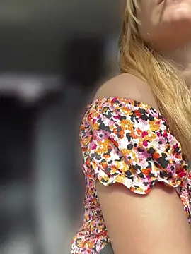 AnastasiaAniess online show from 04-20-26, 09:23