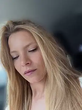 AnastasiaAniess online show from 05-15-26, 02:02