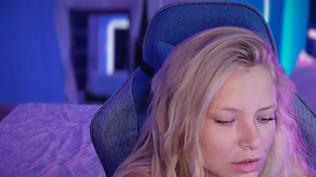 AnastasiaAniess online show from 07-28-26, 06:53
