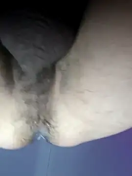 Snapshot of tctwo chatting on 12-16-25, 09:42 tctwo online show from 12-16-25, 09:42